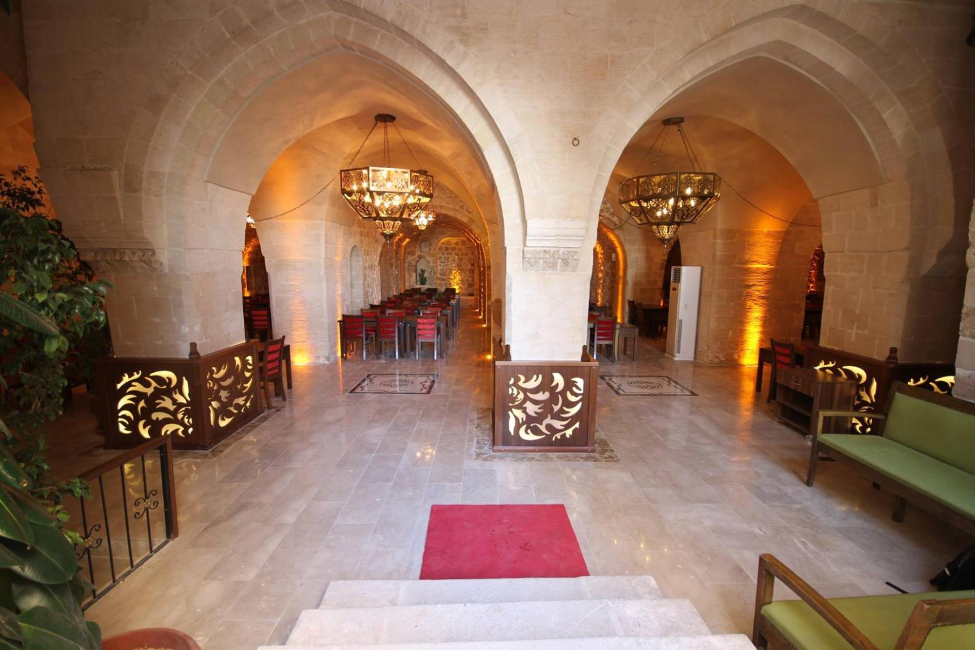 מרדין Tughan Hotel מראה חיצוני תמונה